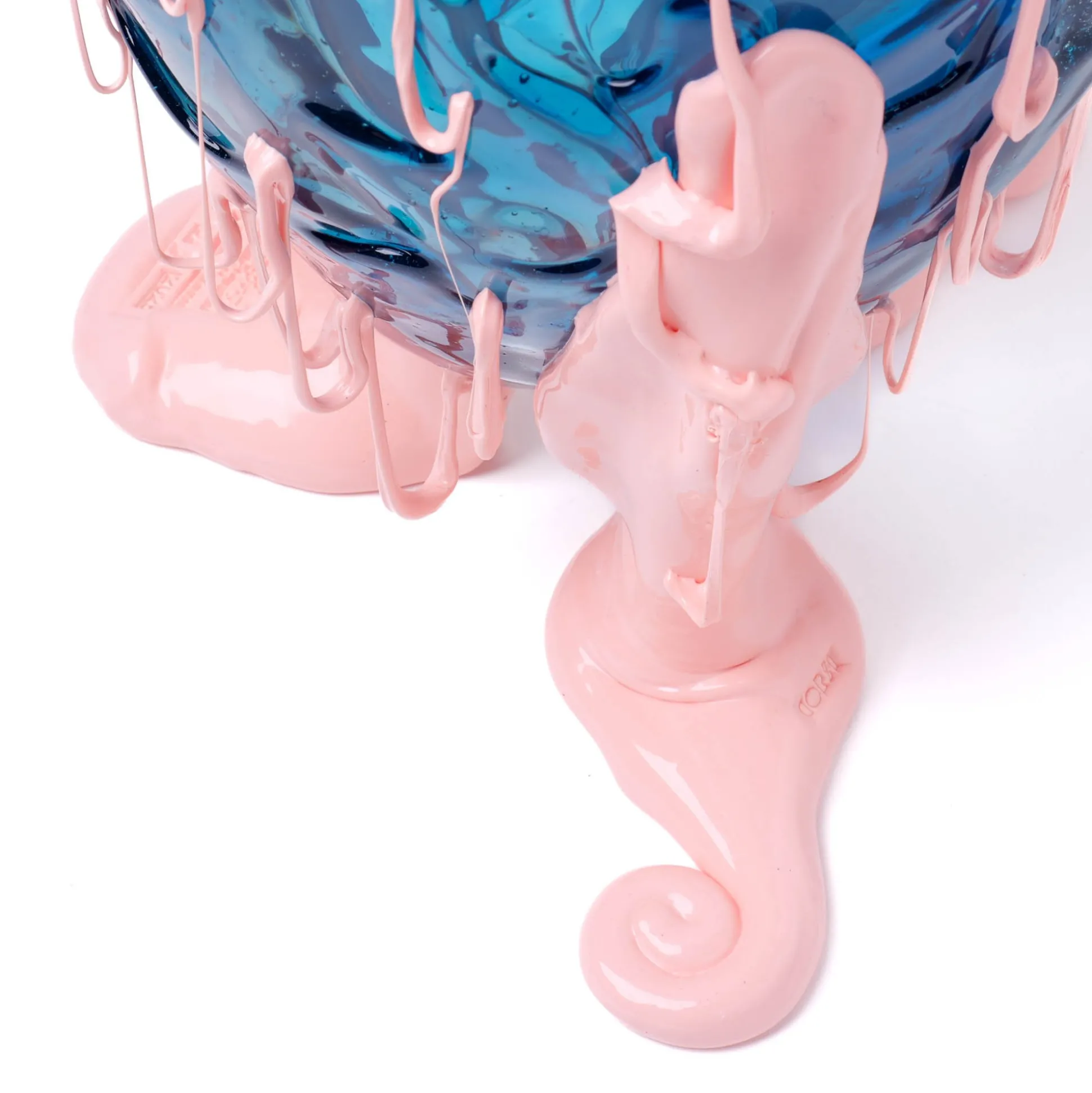 clear_special_vase_extra__8.webp Clear Special Vase Extra Colour - Clear Emerald, Light Ruby, Matt Salmon