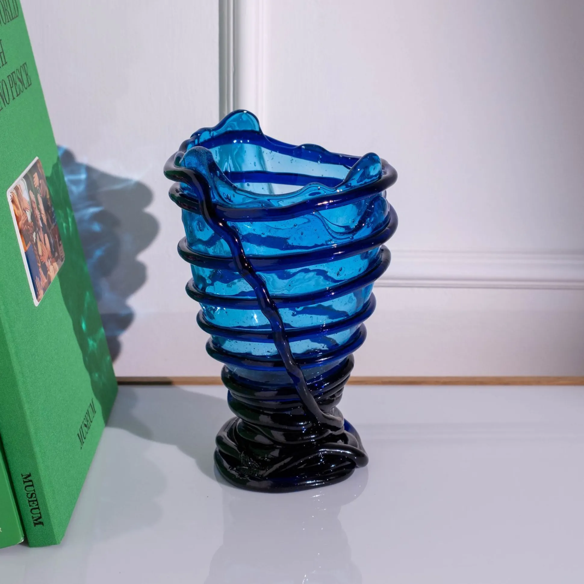 pompitu_ii_vase__clear_bl_3-1.webp Pompitu II Vase - Clear Blue, Dark Blue