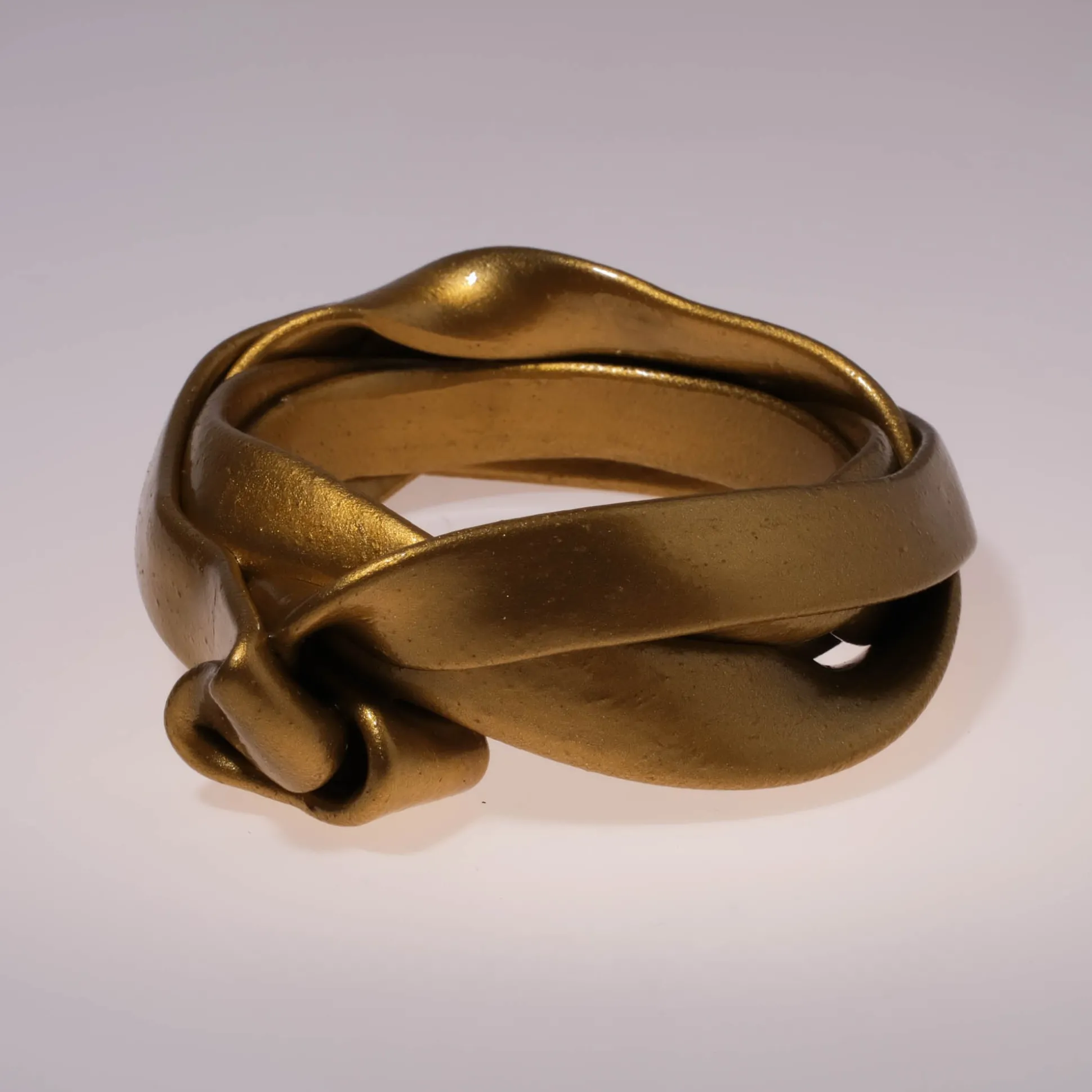 ribbon_bracelet__gold__2.webp Ribbon Bracelet - Gold 2
