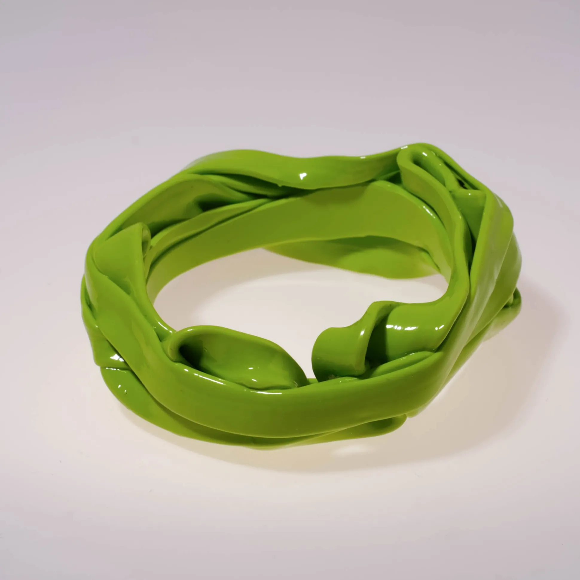 ribbon_bracelet__matt_lim_2.webp Ribbon Bracelet - Matt Lime