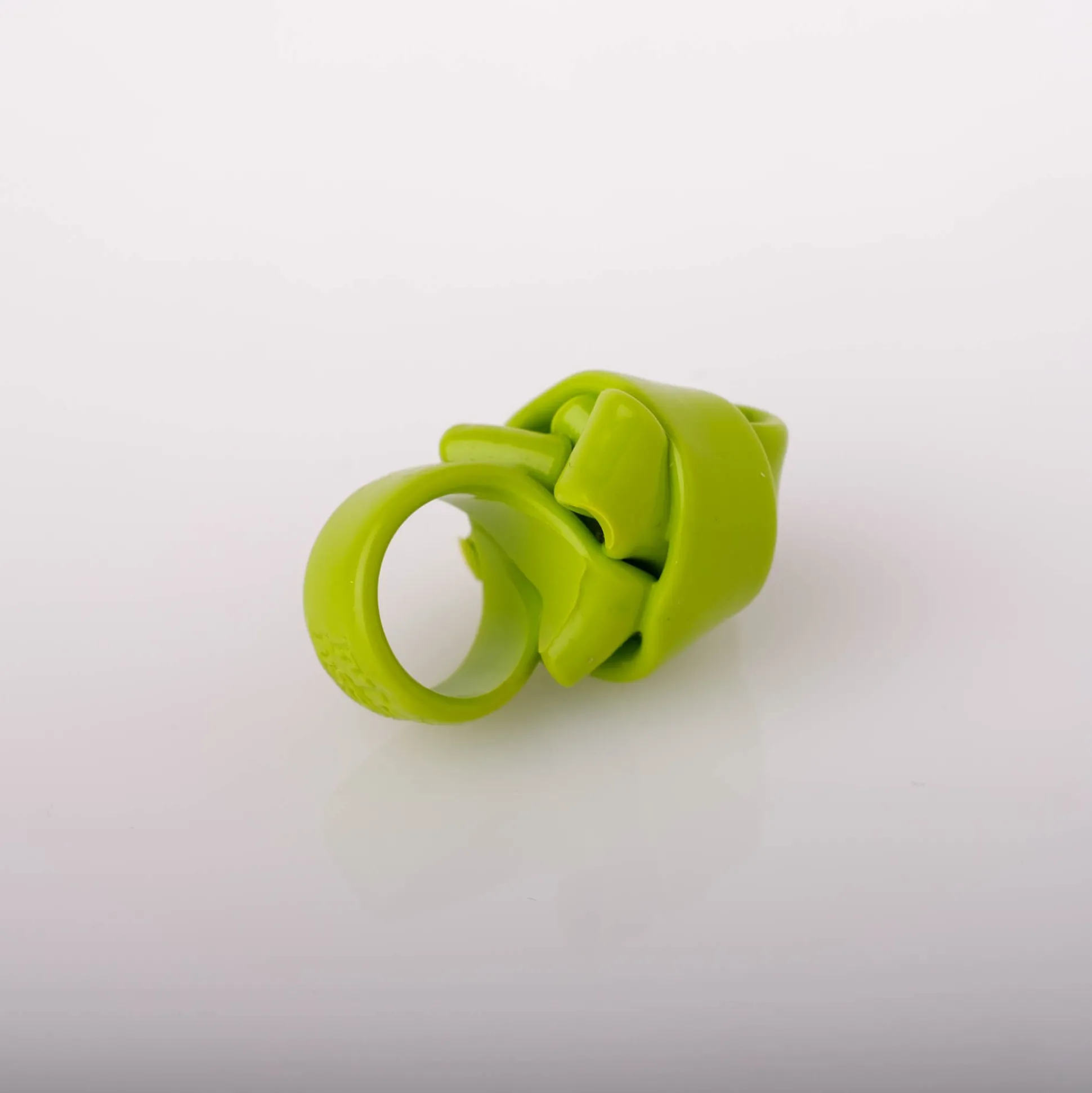 ribbon_ring__matt_lime__3.webp Ribbon Ring - Matt Lime 3