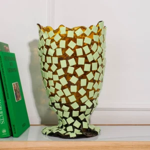 Rock Vase - Clear Amber, Mint