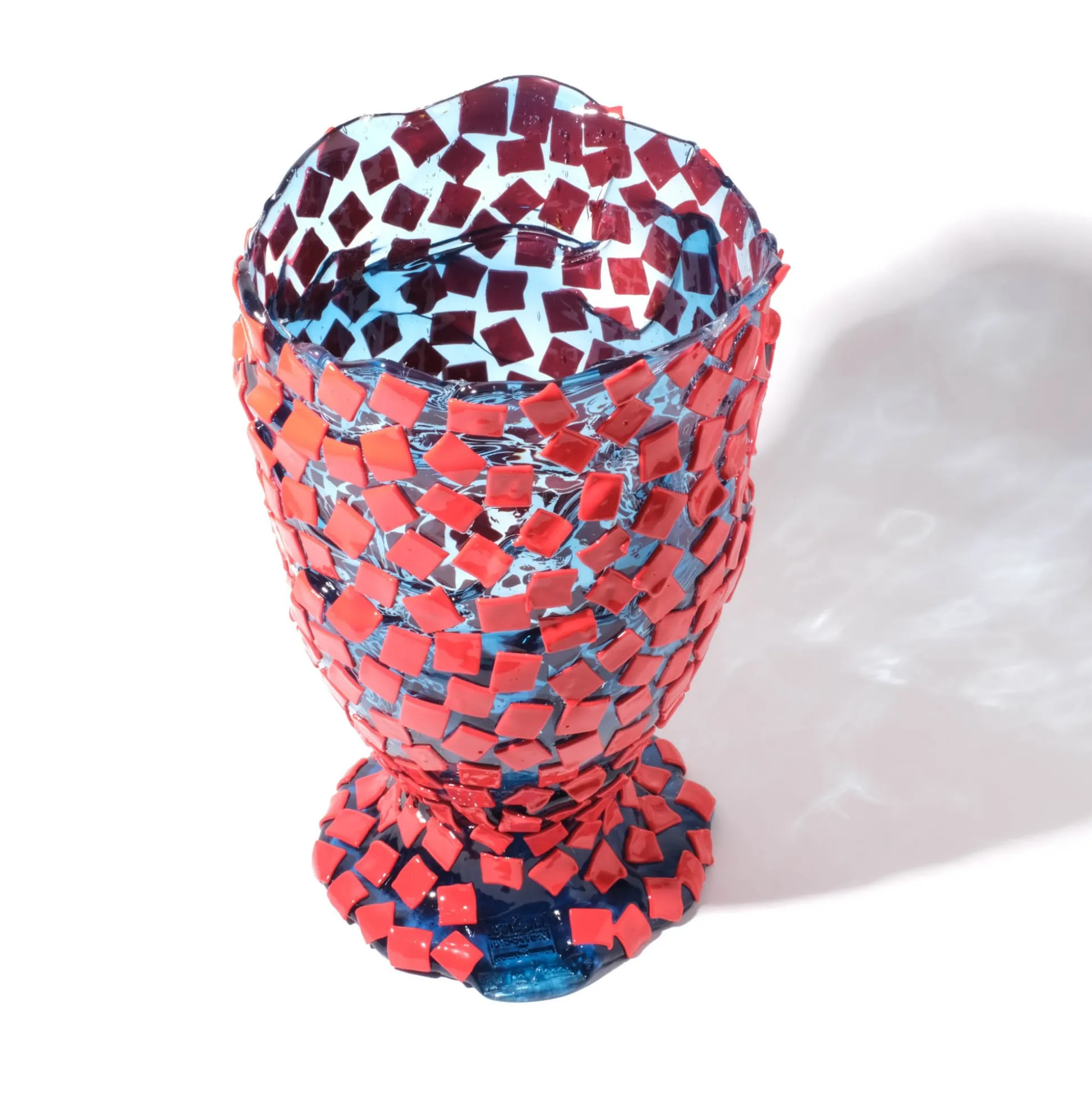 rock_vase__clear_light_bl_1.webp Rock Vase - Clear Light Blue And Matt Sorbet