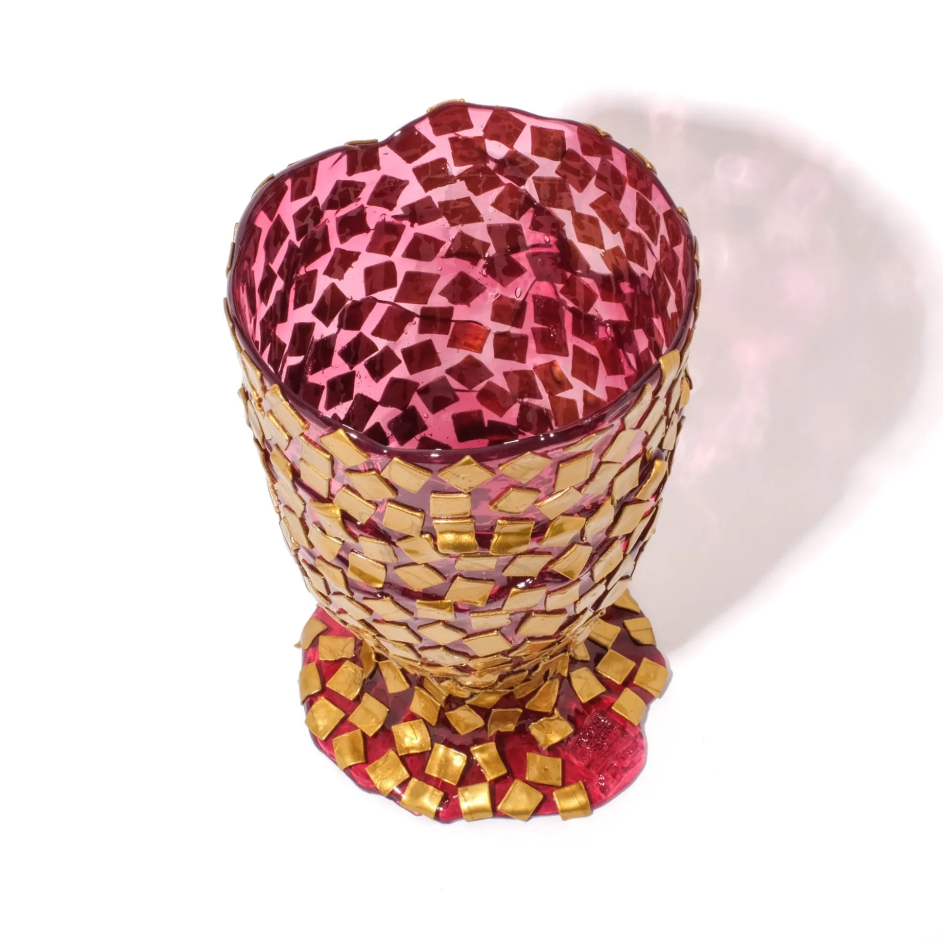 rock_vase__clear_light_fu_2.webp Rock Vase - Clear Light Fuchsia And Gold