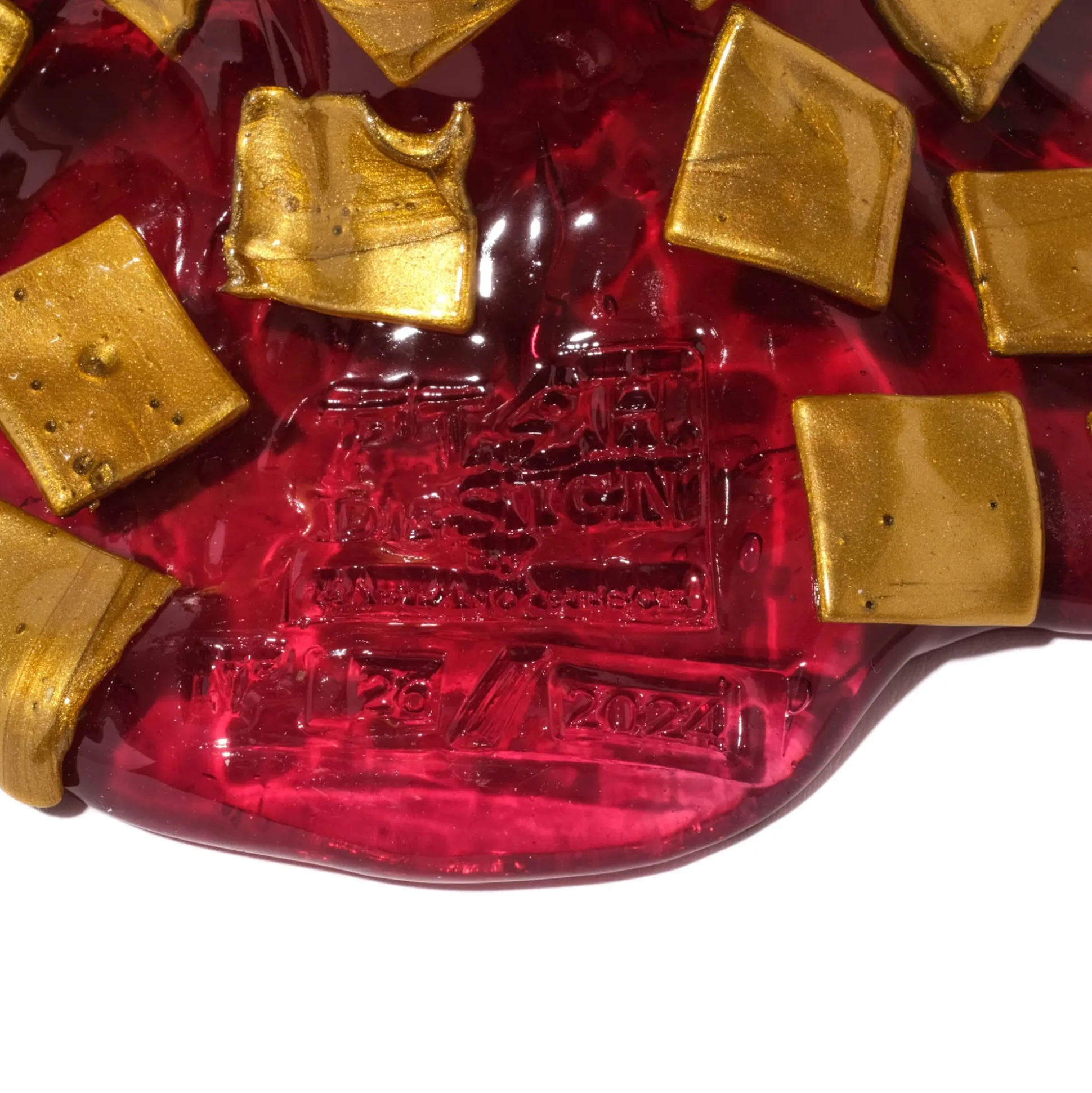 rock_vase__clear_light_fu_6.webp Rock Vase - Clear Light Fuchsia And Gold
