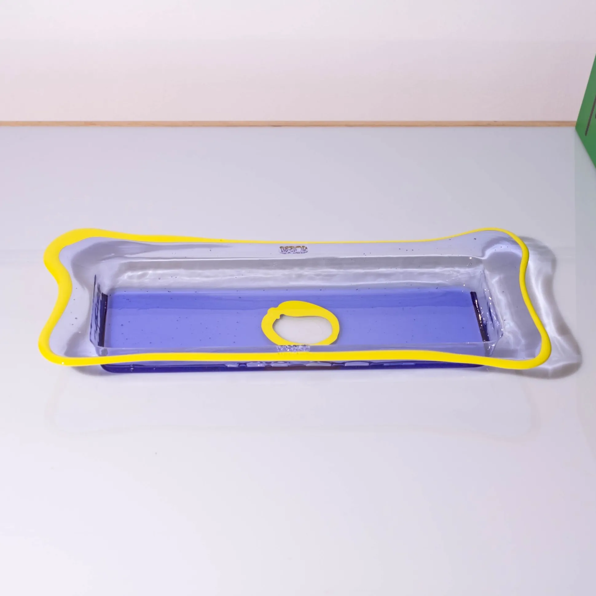 try_tray_rectangular__cle_5-1.webp Try Tray Rectangular - Clear Lilac, Matt Fluo Yellow
