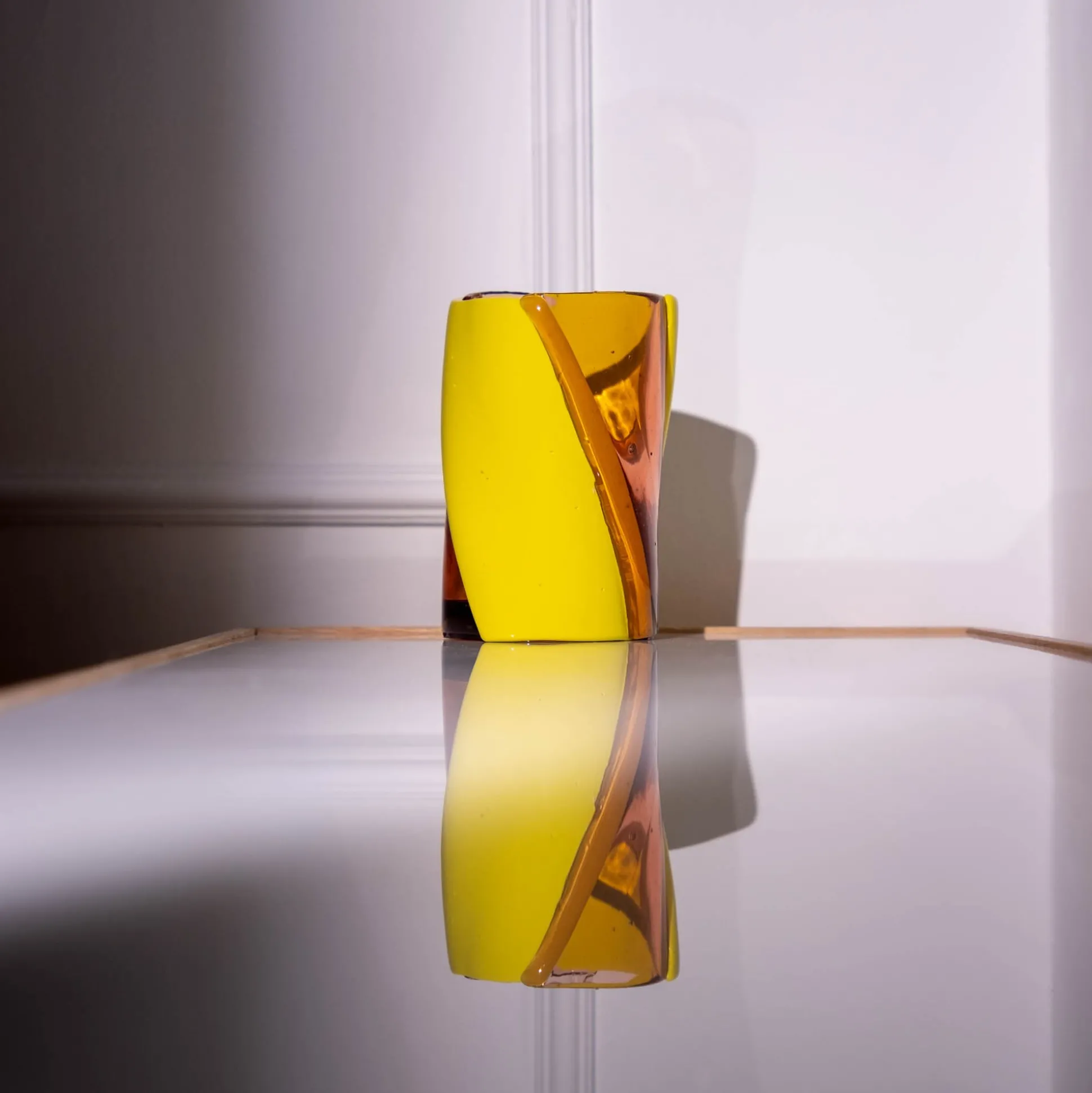 twirl_vase__clear_antique_14.webp Twirl Vase - Clear Antique Pink, Fluo Yellow